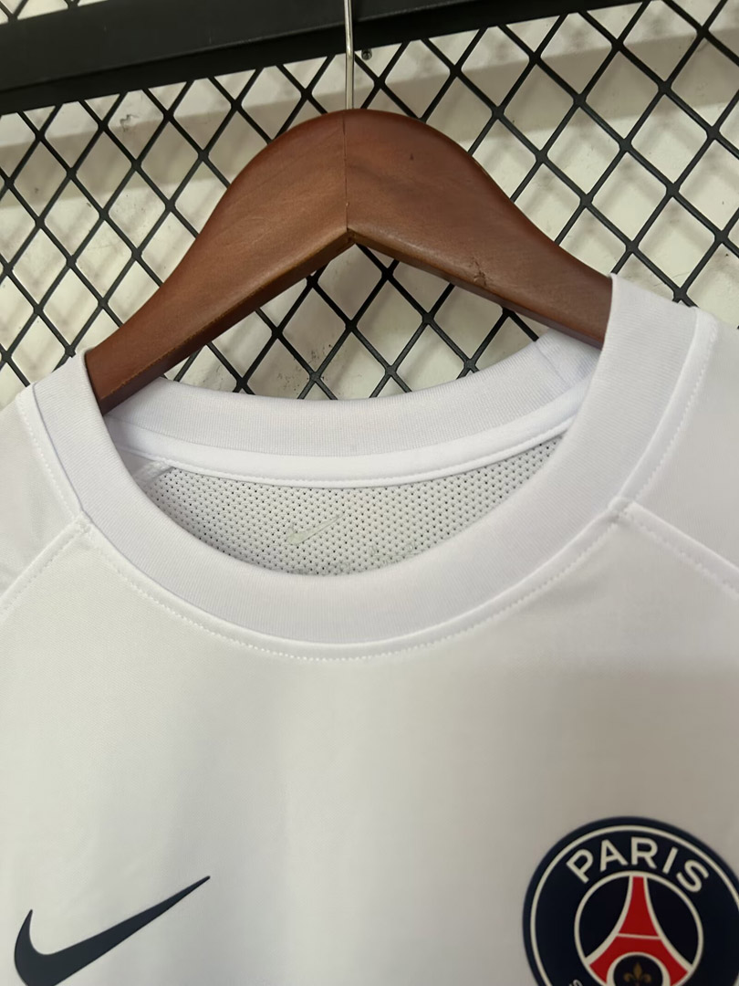 25/26 Paris Saint-Germain Champions Art by Edgar Plans Version Soccer Jersey detalj 3