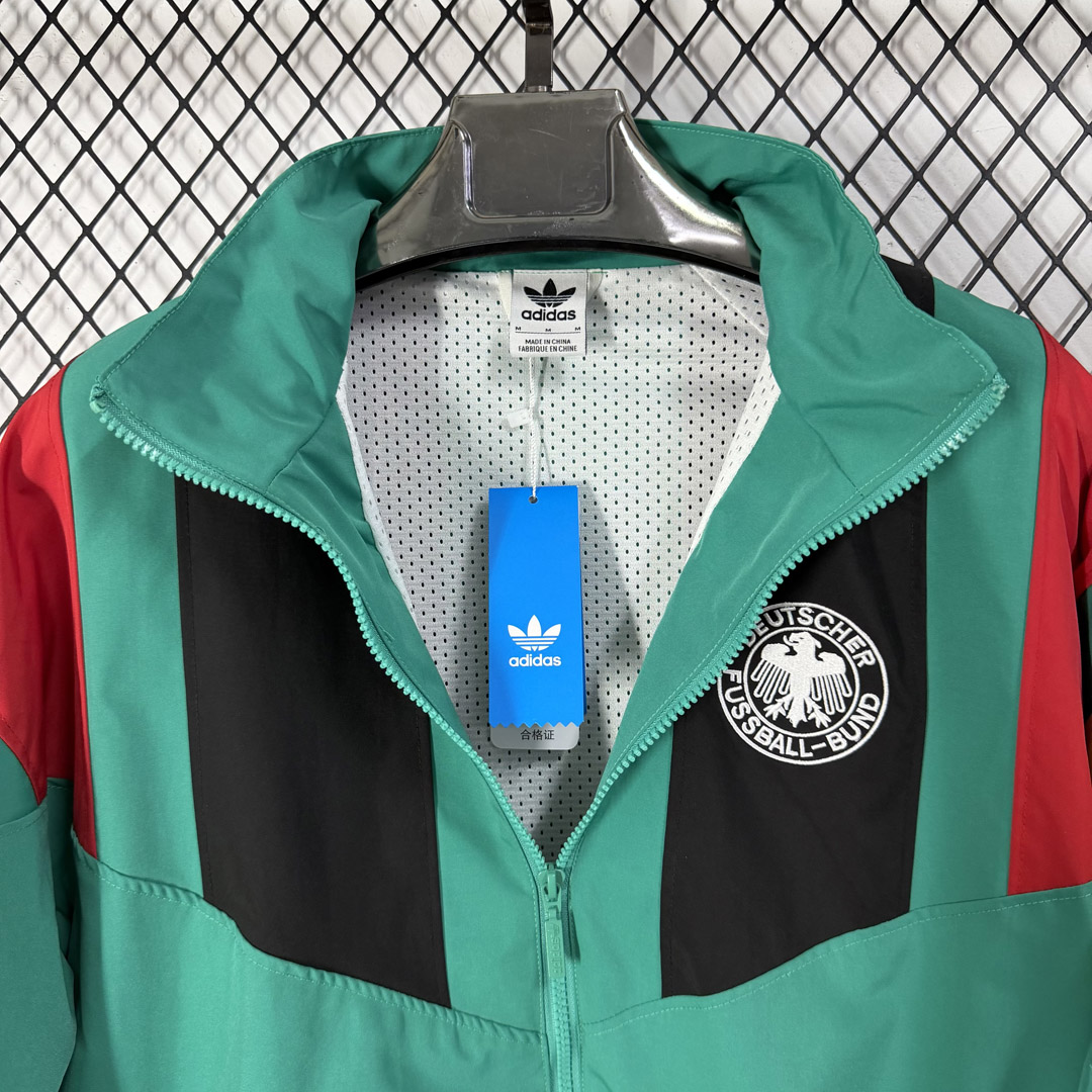 2026 Germany World Cup EQT Green Windbreaker detalj 6
